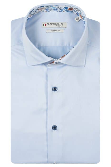 Light blue Giordano tailored dress shirt, neatly folded, with a modern fit. The inside collar features a colourful floral pattern, and the shirt has dark blue buttons.
